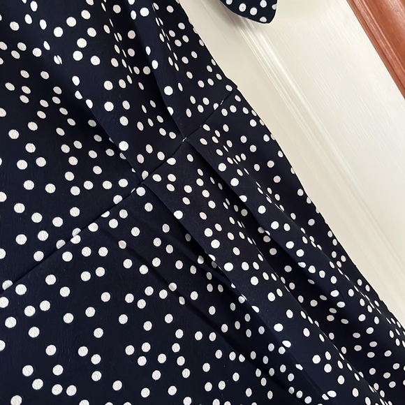 Easy to wear dress. - Picture 2 of 3